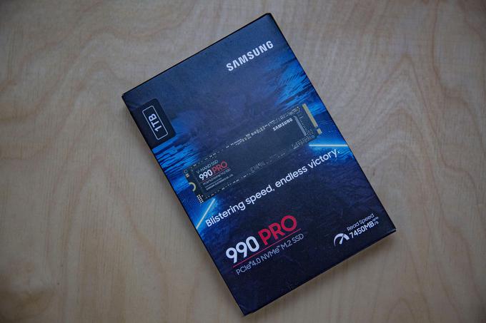 Samsung 990 Pro SSD je na voljo bodisi z enim, bodisi z dvema terabajtoma shrambnega prostora, za naslednje leto pa je Samsung napovedal tudi različico s štirimi terabajti. | Foto: Ana Kovač