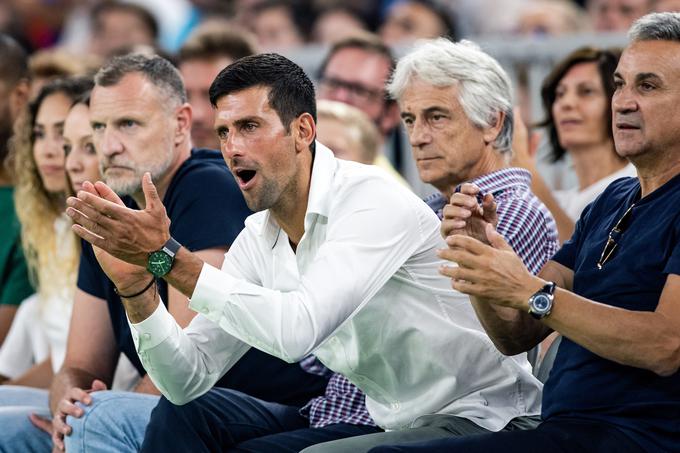 Ker ni mogel igrati na ameriški teniški turneji, je Novak Đoković letos obiskal Stožice in si ogledal tekmo med Slovenijo in Srbijo. | Foto: Matic Klanšek Velej/Sportida