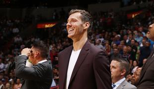 Dragić s strani spremljal poraz s tekmecem, ki jih čaka v končnici