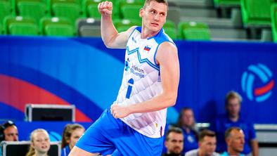 Tihi mladenič, ki bo naredil vse, da ostane prva violina