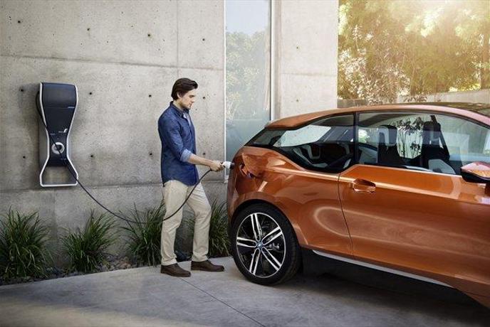BMW z mislijo na družine razmišlja o širitvi svoje električne palete i.