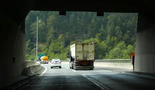 Na štajerski avtocesti pri Trojanah so odstranili posledice prometne nesreče
