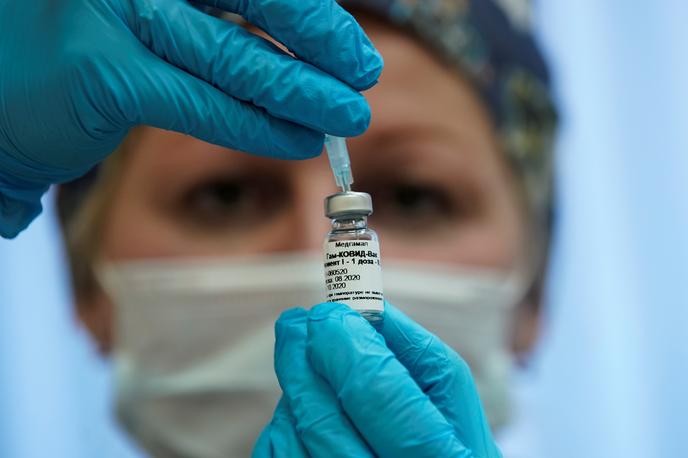 Cepivo v Rusiji | V Rusiji so množično cepljenje proti bolezni covid-19 napovedali že za konec oktobra. | Foto Reuters