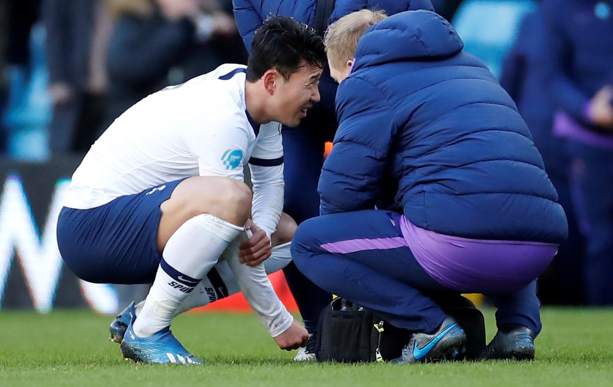 Son Heung min Tottenham | Son Heung-min bo manjkal vsaj nekaj tednov, navijači Tottenhama pa nočejo niti v nočnih morah pomisliti, da daljše obdobje ostanejo brez njega. | Foto Reuters