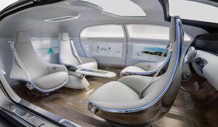 Mercedes F 015 – vizija avtomobila za leto 2030, ki bo vozil namesto ljudi