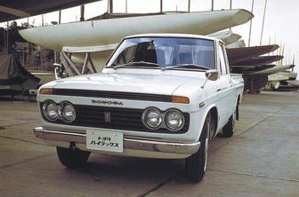 Toyota hilux na začetku ni imela štirikolesnega pogona