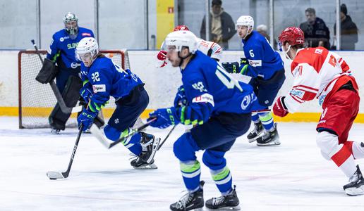 Slovenci danes proti Latvijcem