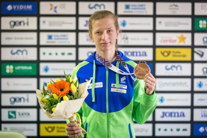 Tina Šutej | Šutejeva je s 4,75 metra osvojila tretje mesto. | Foto Peter Kastelic/AZS