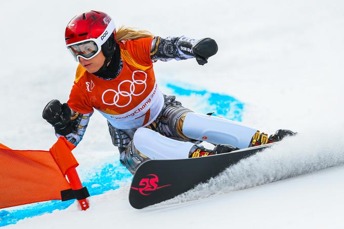 Naslov olimpijske prvakinje brani Ester Ledecka, ki je v Pjongčangu zlato kolajno osvojila tudi v alpskem smučanju, najboljša je bila v superveleslalomu. | Foto: Stanko Gruden, STA