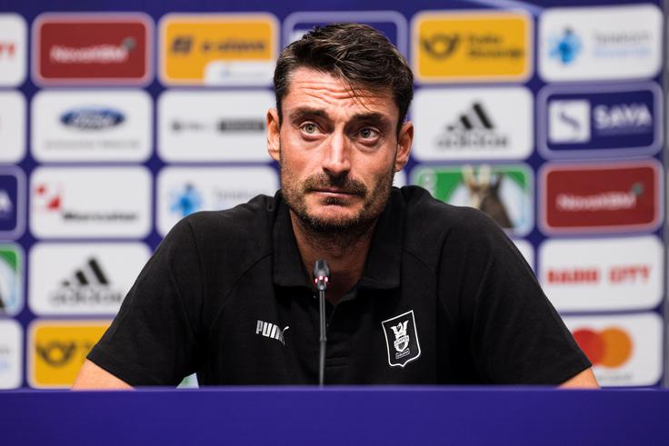 Trenerja Olimpije Alberta Riero čaka v naslednjem krogu prvi domači večni derbi v 1. SNL. | Foto: Grega Valančič/Sportida