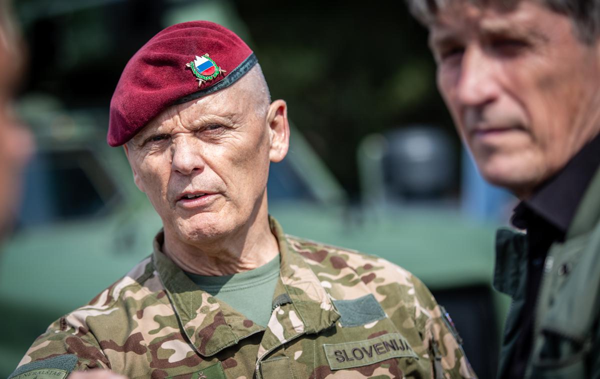 Borut Sajovic, Generalpodpolkovnik Robert Glavaš | Načelnik Generalštaba Slovenske vojske Robert Glavaš (levo) in minister za obrambo Borut Sajovic | Foto Gaja Hanuna
