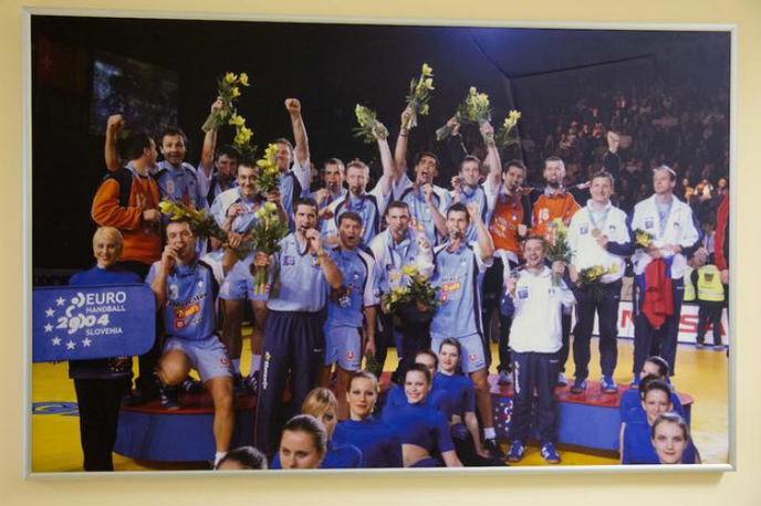 top10 | Slovenski rokometaši so leta 2004 osvojili srebrno odličje na evropskem prvenstvu. | Foto Sportida