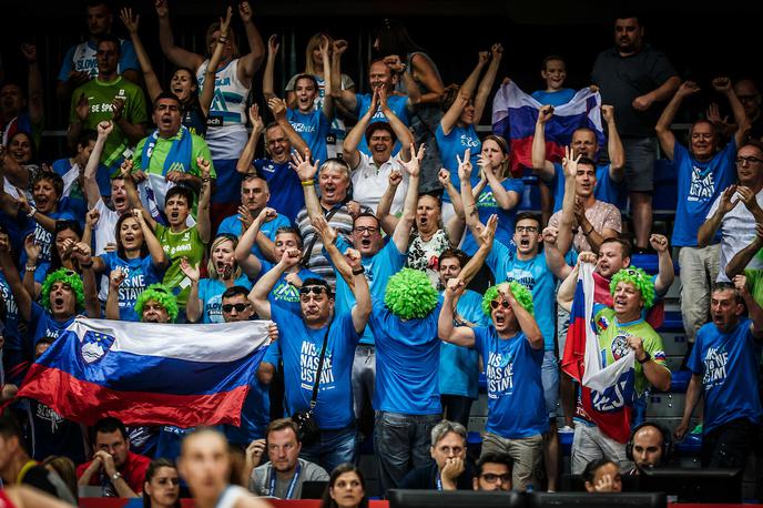EuroBasket2019: Slovenija - Turčija | Slovenke so ob podpori približno 300 slovenskih navijačev na tribunah dvorane Čair pokazale veliko srčnosti, borbenosti, predvsem pa hrabrosti in zbranosti.  | Foto Vid Ponikvar