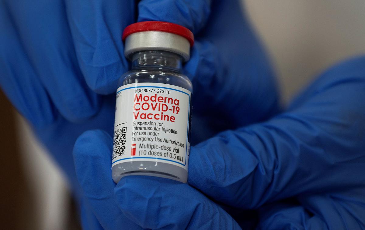 Cepivo Moderna | Na Švedskem proti covid-19 cepijo vse, ki so starejši od 12 let. | Foto Reuters