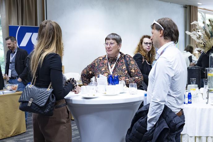 Slovenski nepremičninski trg ostaja optimističen: rast cen se bo nadaljevala, a zmerneje #video