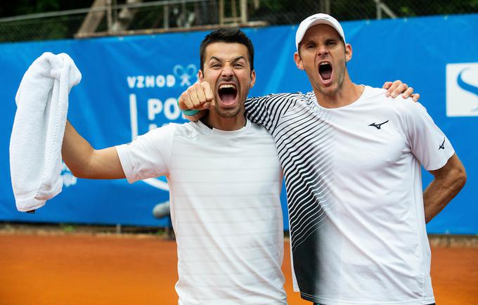 Mike Urbanija s kolegom Blažem Rolo | Foto: Vid Ponikvar/Sportida