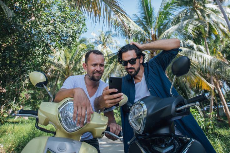 turista, zgubljena, palme | Foto: Shutterstock