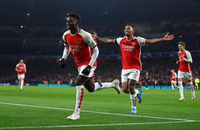 Arsenal je v prve pol ure zabil štiri gole. Tretjega je dal Bukayo Saka. | Foto: Reuters