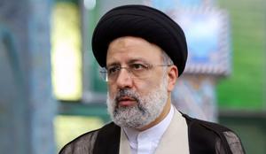 Novoizvoljeni predsednik Irana o ZDA govori kot o "velikem satanu"