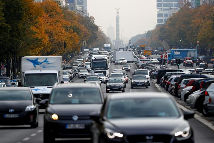 dizel Nemčija | Vse od Volkswagnove dizelske afere leta 2015 prodaja dizelskih motorjev v Evropi strmo pada. | Foto Reuters