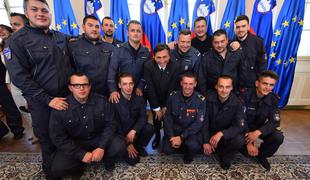 Pahor sprejel prostovoljce v intervenciji požara v Kemisu #foto
