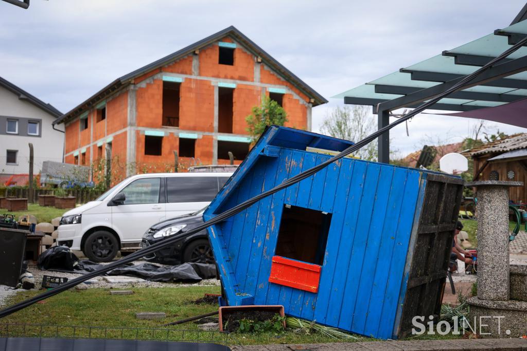 Komenda, neurje