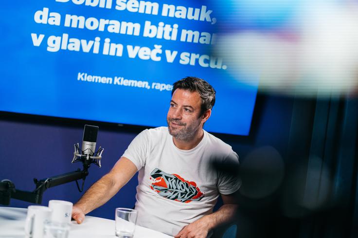 Ob 50. rojstnem dnevu in 25-letnici izida albuma Trnow stajl pripravlja veliki koncert, krize srednjih let pa ne čuti. "Za zdaj se kar dobro počutim v svoji koži," pravi. | Foto: Jan Lukanović