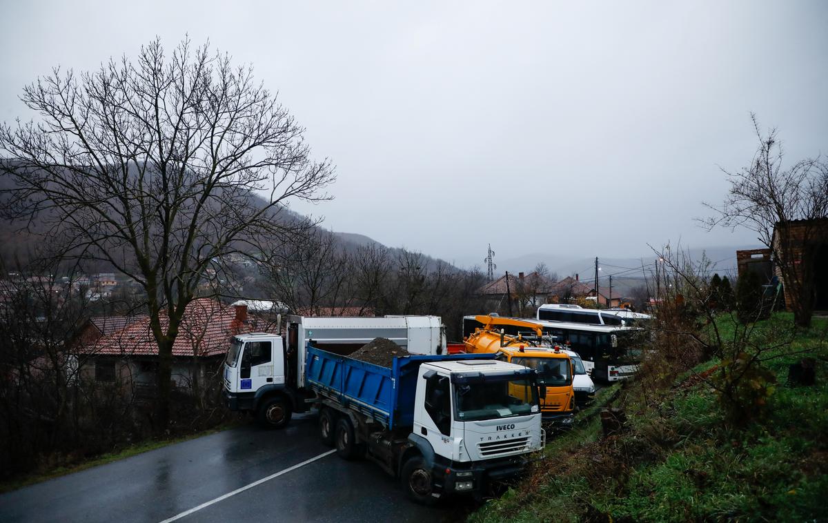 Kosovo | Kosovski Srbi so barikade začeli odstranjevati v četrtek. | Foto Reuters