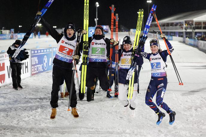 SP Nove Mesto,. biatlon, štafeta Francije | Na uvodni tekmi biatlonskega SP v Novem Mestu je zmagala štafeta Francije. | Foto Reuters
