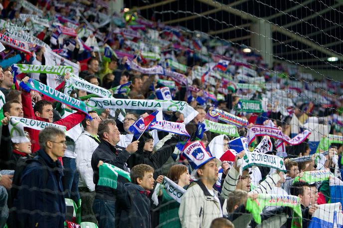 Slovenija Navijači | Stadion Stožice bi lahko bil 19. junija, ko se bosta Slovenija in Danska udarili v kvalifikacijah za Euro 2024, razprodan. | Foto Vid Ponikvar