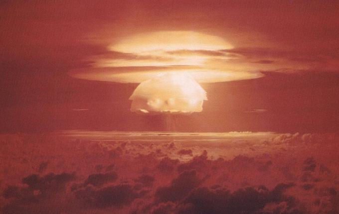 Eksplozija 15-megatonske vodikove bombe med operacijo Castle Bravo leta 1954. | Foto: Wikimedia Commons | Foto: 