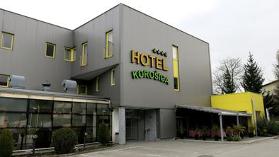 Hotel Korošica: med velikanskimi ploščami in eksotiko