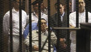 Mubarak na ponovljenem sojenju