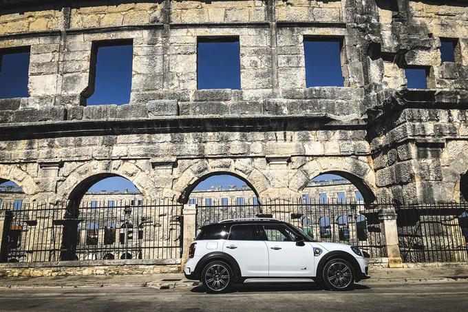 Hibridni mini countryman | Foto: Branka Grbin