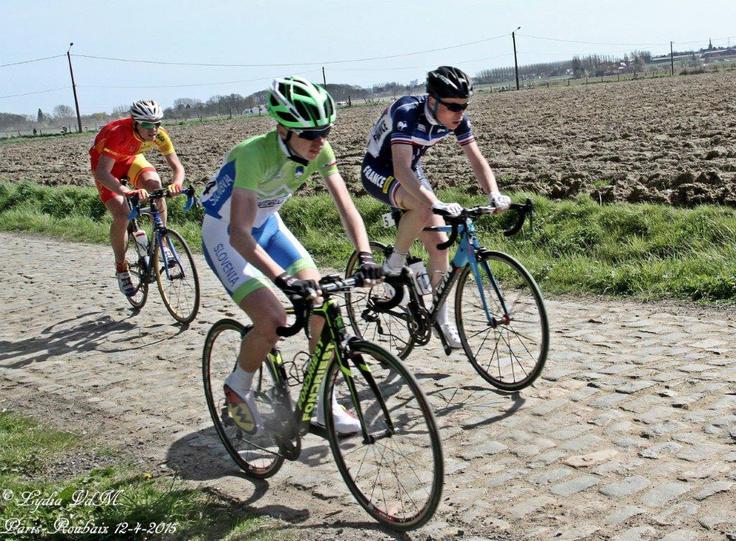 Pogačar je na dirki Pariz-Roubaix leta 2015 osvojil 30. mesto. | Foto: 