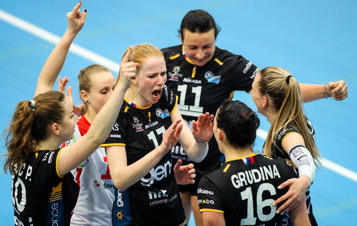 GEN-I Volley Nova KBM Branik | Novogoričanke so izsilile še četrto tekmo. | Foto Matic Klanšek Velej/Sportida