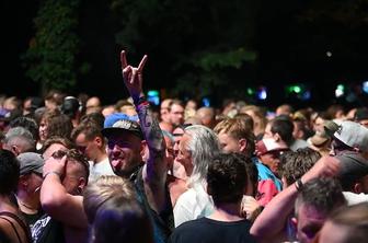 Na sotočju Tolminke in Soče tudi letos odmevajo ritmi punk rocka #video