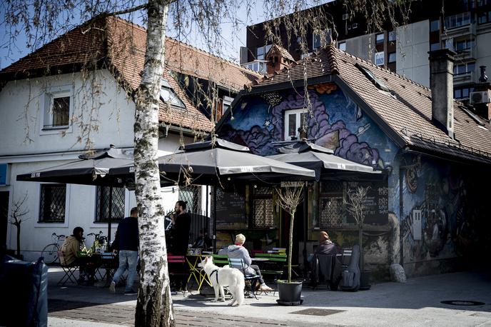 Sax pub na Eipprovi ulici v Ljubljani | Foto Ana Kovač