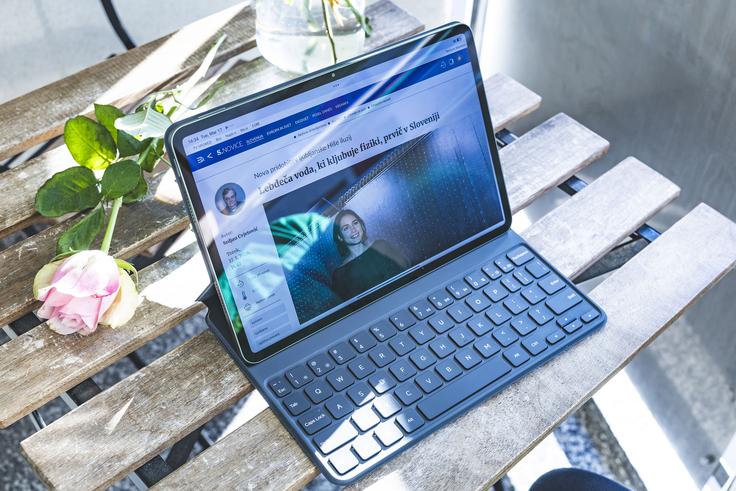 Tablica Xiaomi Pad 8 Pro je namenjena predvsem tistim, ki jim zadnji dve Xiaomijevi tablici, ti spadata v srednji razred, ne bi zadoščali. | Foto: Ana Kovač