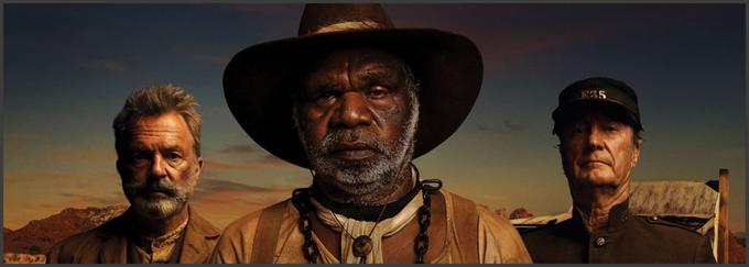 Avstralski vestern se dogaja na meji Severnega teritorija v 20. letih prejšnjega stoletja. Ko ostareli aboridžinski delavec na kmetiji v samoobrambi ustreli belca in pobegne, se predstavniki zakona odpravijo na lov na moža. Ubežnik se nazadnje preda in stopi pred sodnika, toda ali bo pravici zadoščeno? • V nedeljo, 24. 3., ob 0.50 na Cinemax 2.* │ Tudi na HBO OD/GO.

 | Foto: 