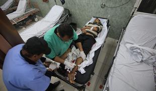 Bolnišnica v Gazi ne deluje več. V njej je okoli 200 bolnikov.