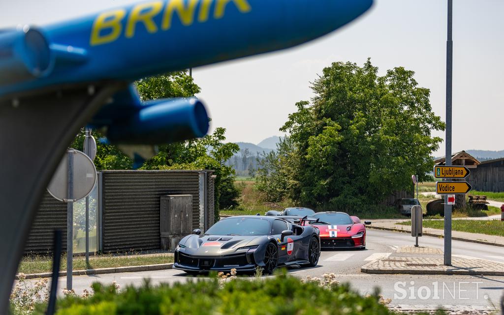 Ferrari Cavalcade