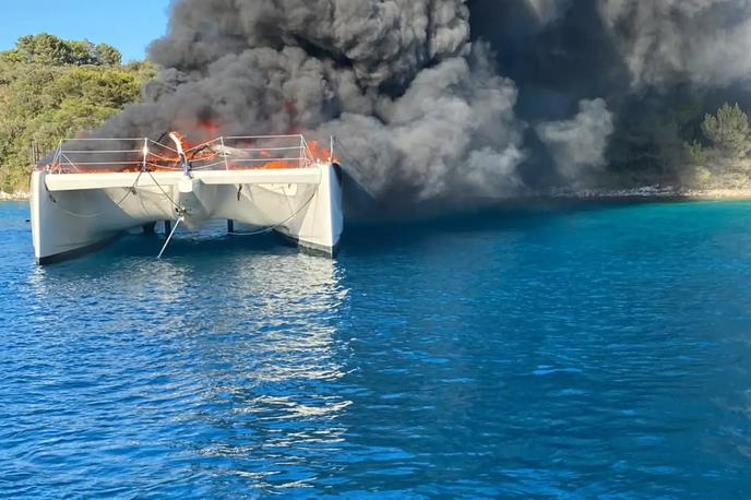 požar Hvar | Foto Vatrogasci Stari Grad Faros otok Hvar