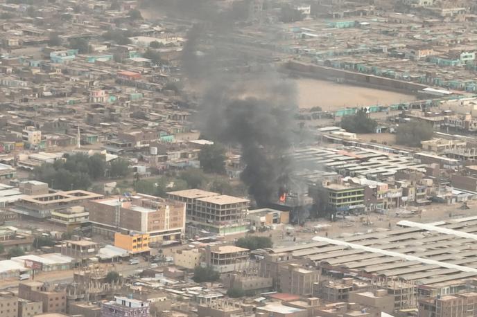 Sudan | Kljub nekaj poskusom prekinitve ognja noben ni pripeljal do resnejših pogajanj o izhodu iz krize. | Foto Reuters