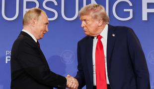 Srečanje Trumpa in Putina končano, na novinarska vprašanja nista odgovarjala