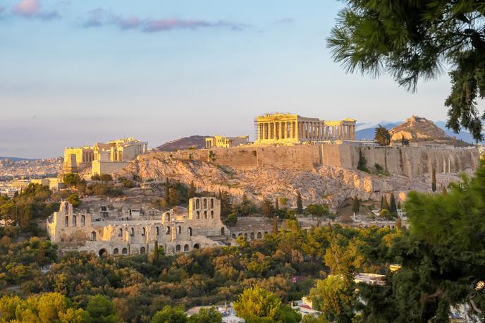 Akropola, Atene | Na Unescov seznam svetovne dediščine uvrščeno arheološko najdišče so zaprli tudi lani julija med dvotedenskim vročinskim valom. | Foto Shutterstock