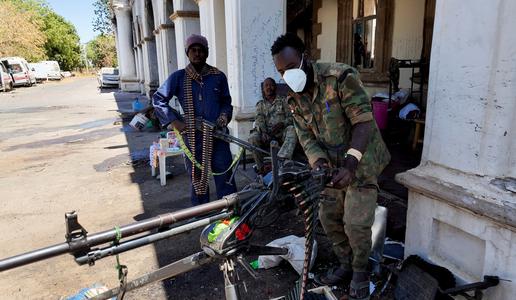 "Groza, ki se odvija v Sudanu, nima meja"