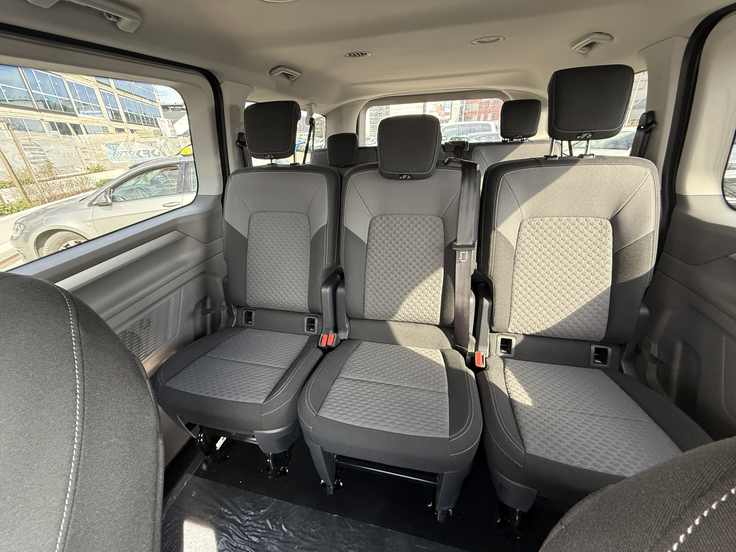 Volkswagen transporter | Foto: Gregor Pavšič