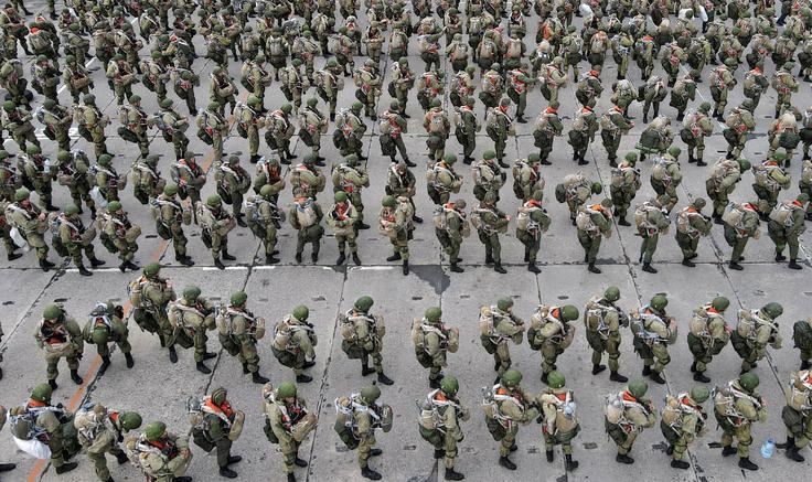 Ruska vojska med vojaškimi vajami ob meji z Ukrajino | Foto: Reuters