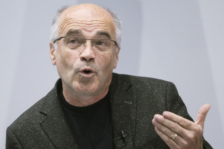 Kadar gre za ravnanja sprta s pravnimi ali z moralnimi normami, obstajajo načini, da se problem razreši, razgrne ekonomist Kovač. | Foto: STA ,